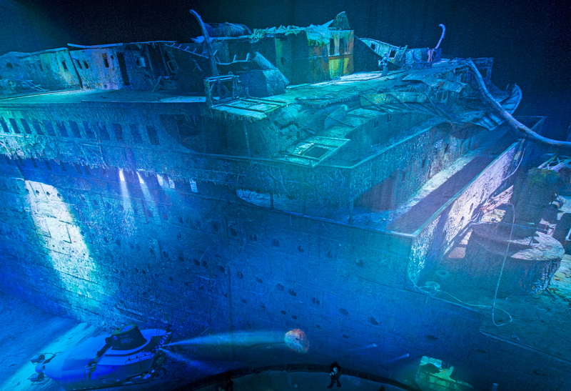 Titanic. AP